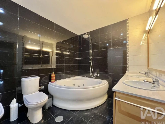 Moradia T7 para Venda em São Cristovão de Nogueira Foto 25