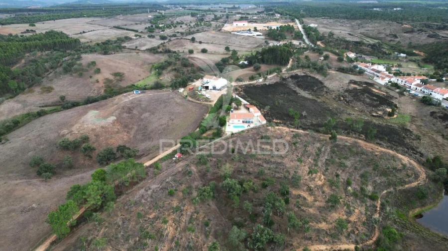 Quinta T4 para Venda em São Teotónio Foto 12