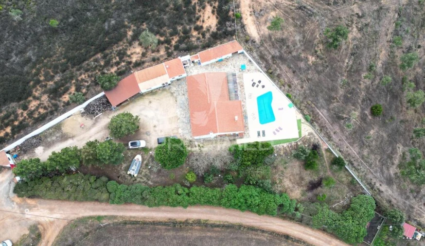 Quinta T4 para Venda em São Teotónio Foto 11