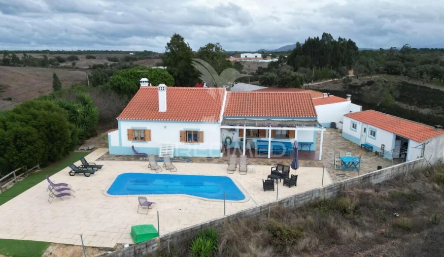 Quinta T4 para Venda em São Teotónio Foto 10