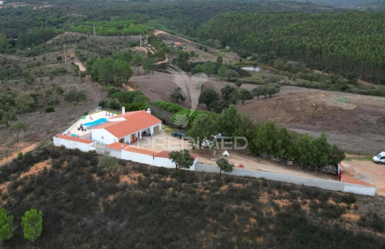 Quinta T4 para Venda em São Teotónio Foto 5