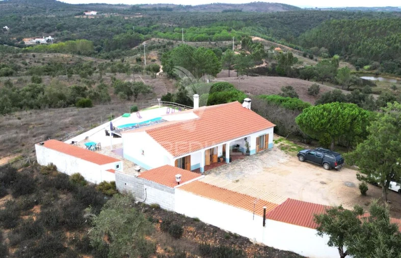 Quinta T4 para Venda em São Teotónio Foto 6