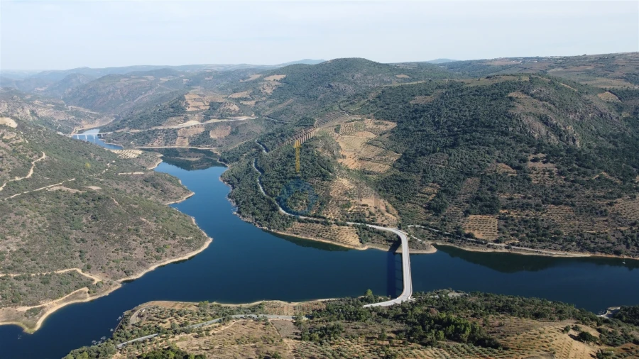 Quinta T0 para Venda em Castro Vicente Foto 4