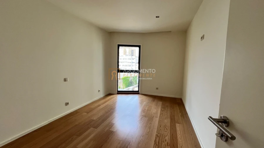 Apartamento T3 para Venda em Cidade da Maia Foto 9