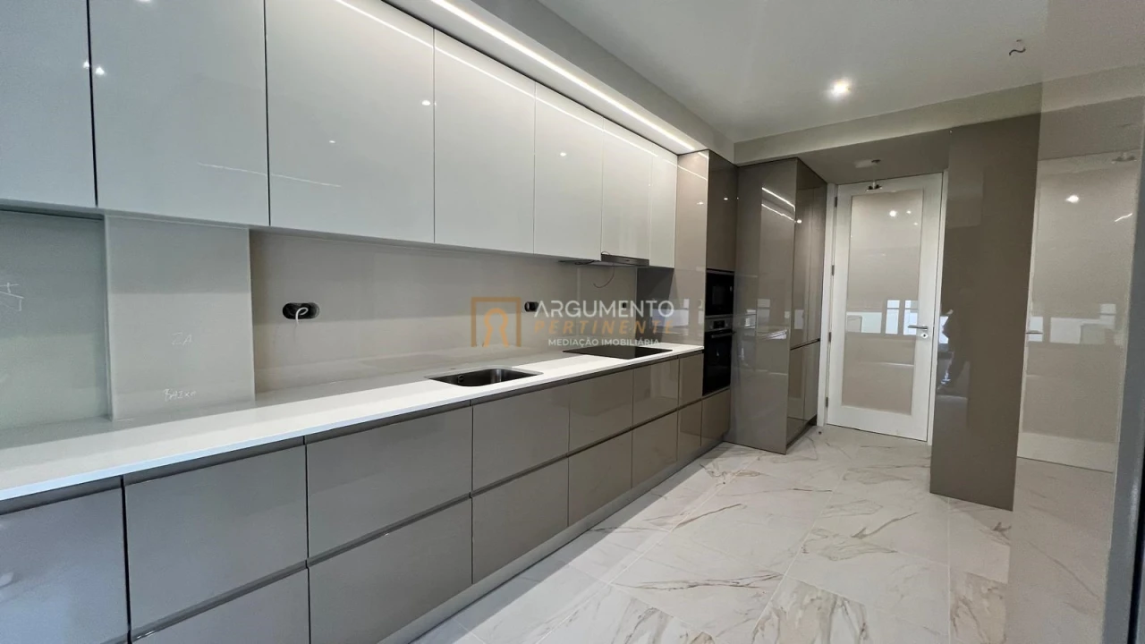 Apartamento T3 para Venda em Cidade da Maia Foto 2