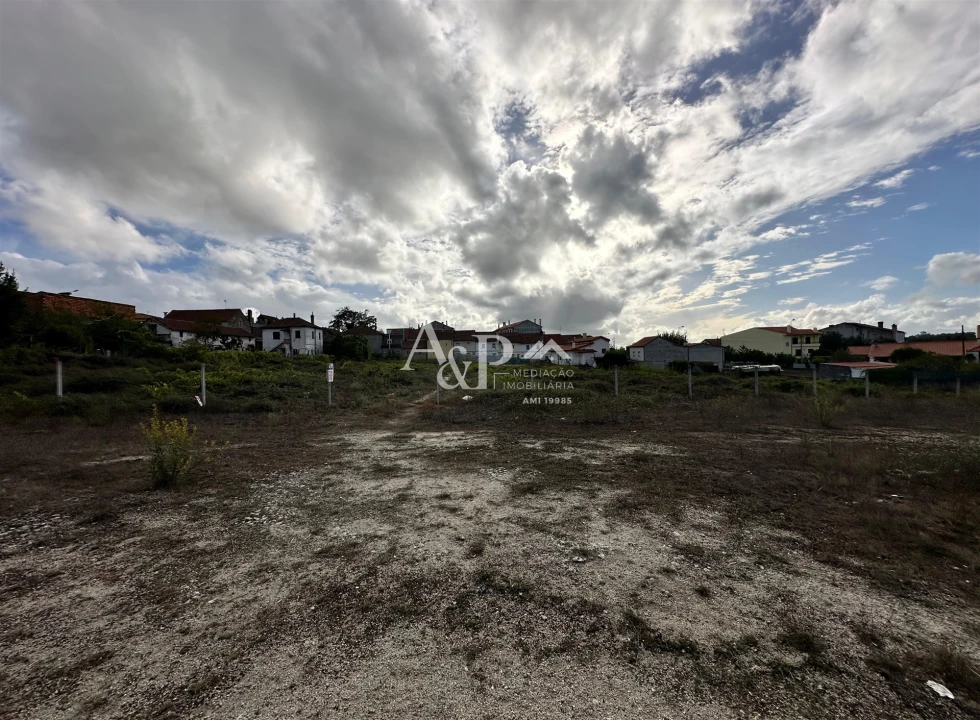 Terreno para Venda em Nelas Foto 2