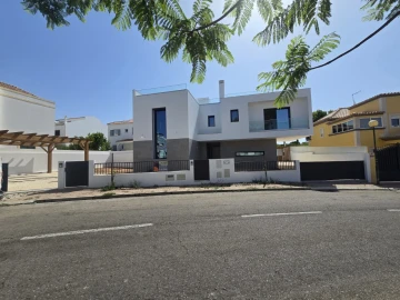 Moradia T4 para Venda em Tavira (Santa Maria e Santiago)