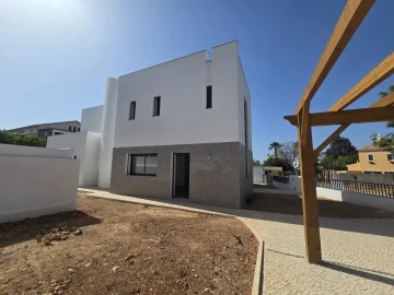 Moradia T4 para Venda em Tavira (Santa Maria e Santiago)