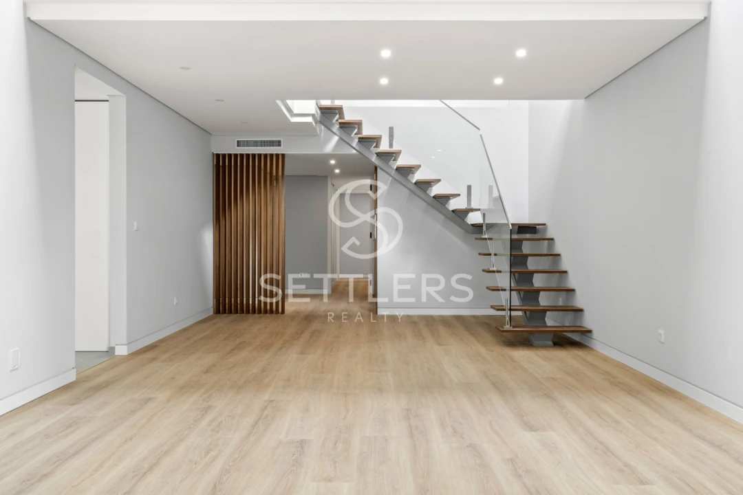 Apartamento T3 para Venda em Carcavelos e Parede Foto 6