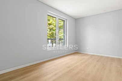 Apartamento T3 para Venda em Carcavelos e Parede