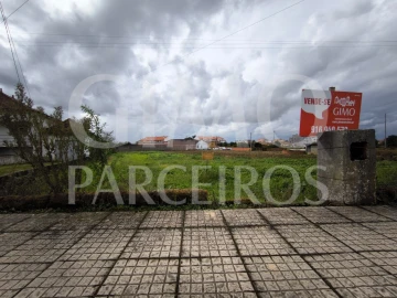 Terreno para Venda em Oiã