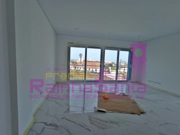 Apartamento T3 para Venda em São Pedro