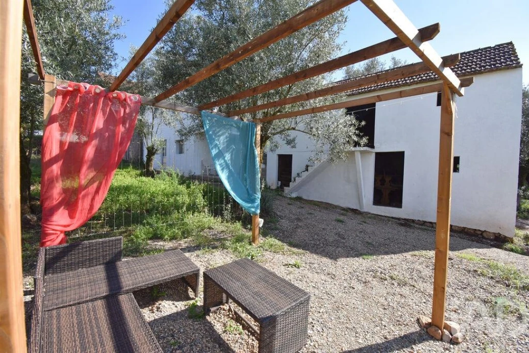 Moradia T3 para Venda em Cumeeira Foto 26