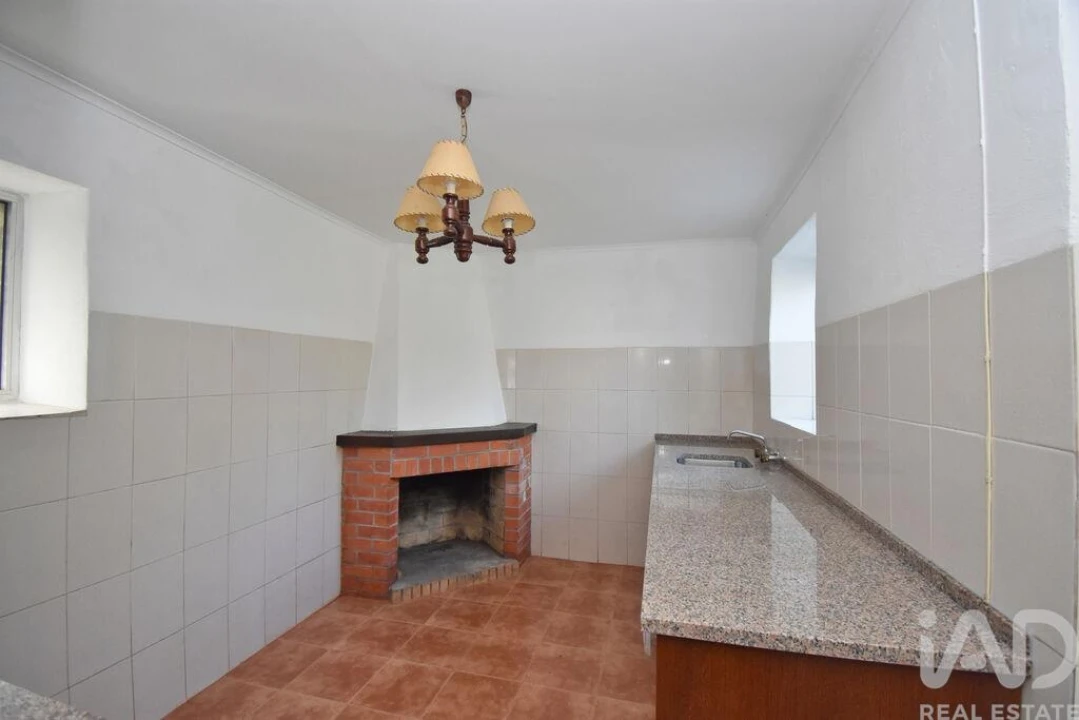 Moradia T3 para Venda em Cumeeira Foto 13