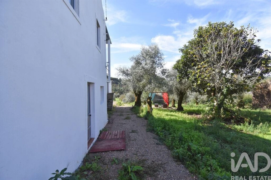 Moradia T3 para Venda em Cumeeira Foto 28