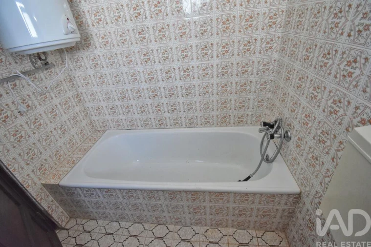 Moradia T3 para Venda em Cumeeira Foto 9