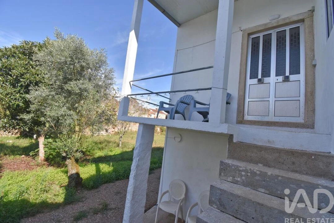 Moradia T3 para Venda em Cumeeira Foto 17