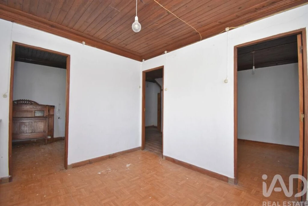 Moradia T3 para Venda em Cumeeira Foto 6