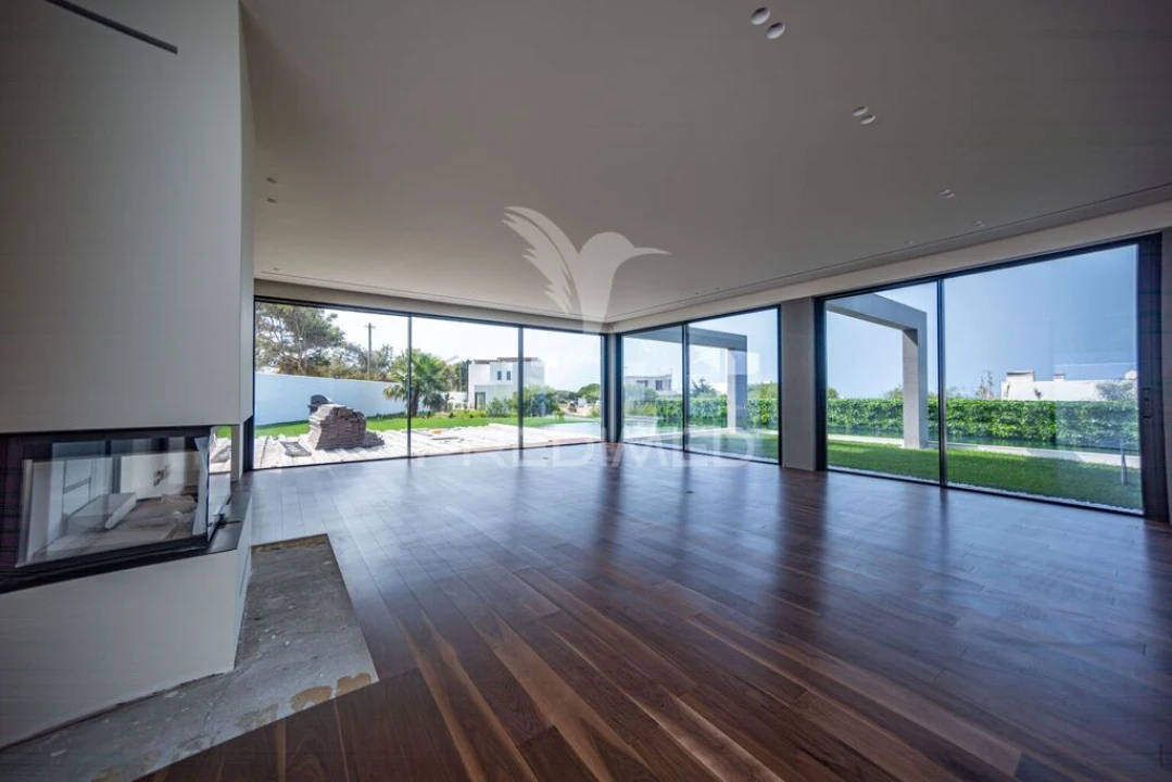 Moradia T4 para Venda em Porto Covo Foto 13