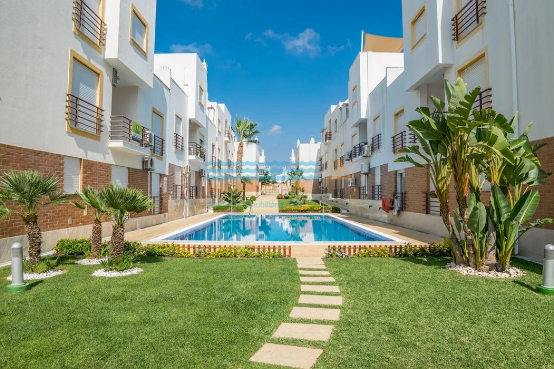 Apartamento T2 para Arrendamento férias em Conceição e Cabanas de Tavira Foto 1