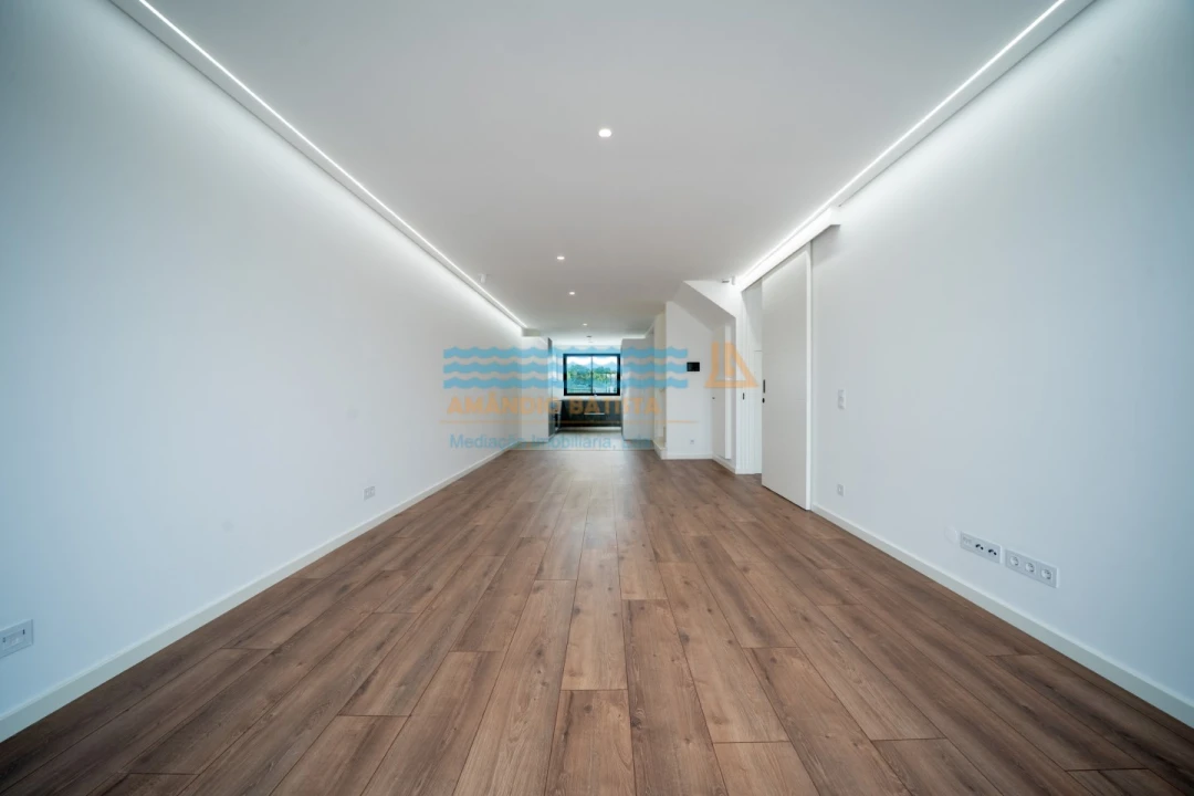 Moradia T3 para Venda em Moncarapacho e Fuseta Foto 9