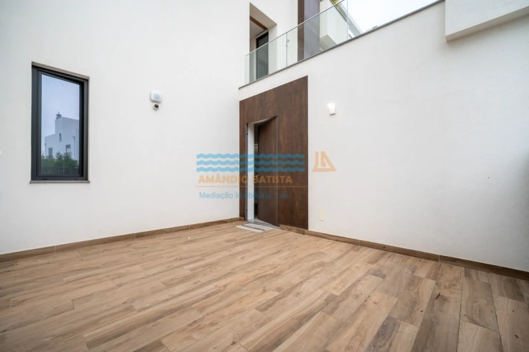 Moradia T3 para Venda em Moncarapacho e Fuseta Foto 3