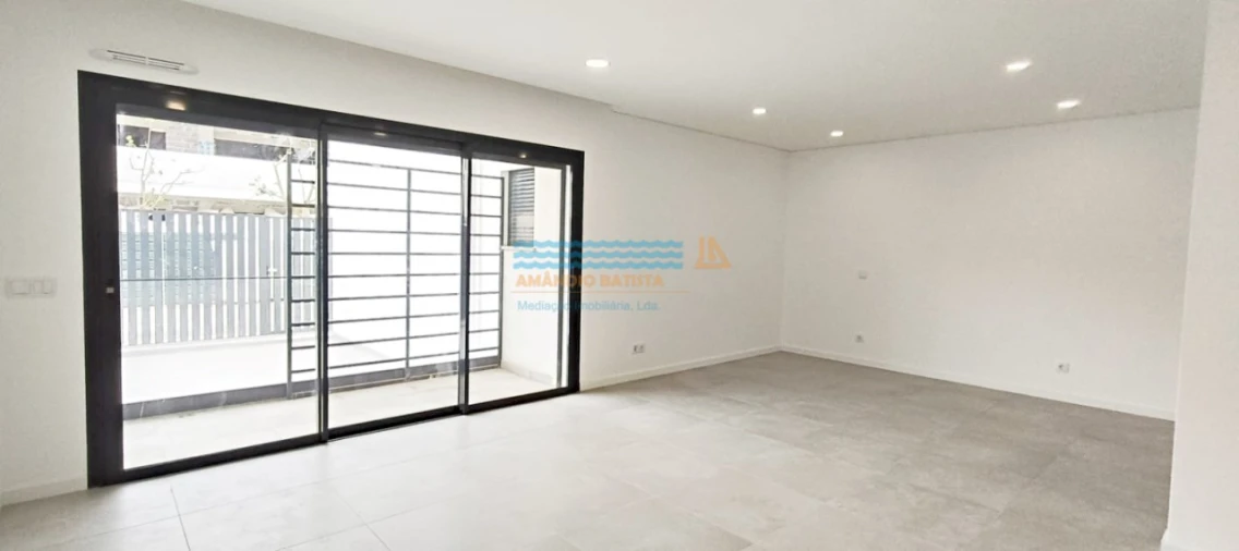 Apartamento T2 para Venda em Conceição e Cabanas de Tavira Foto 4