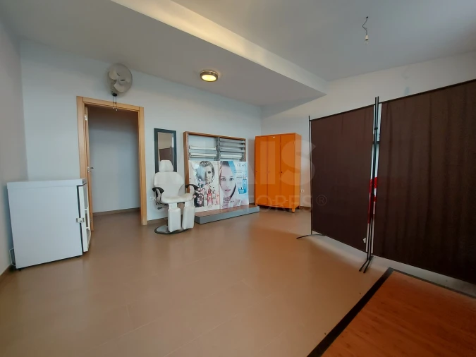 Loja para Arrendamento em Côja e Barril de Alva Foto 3