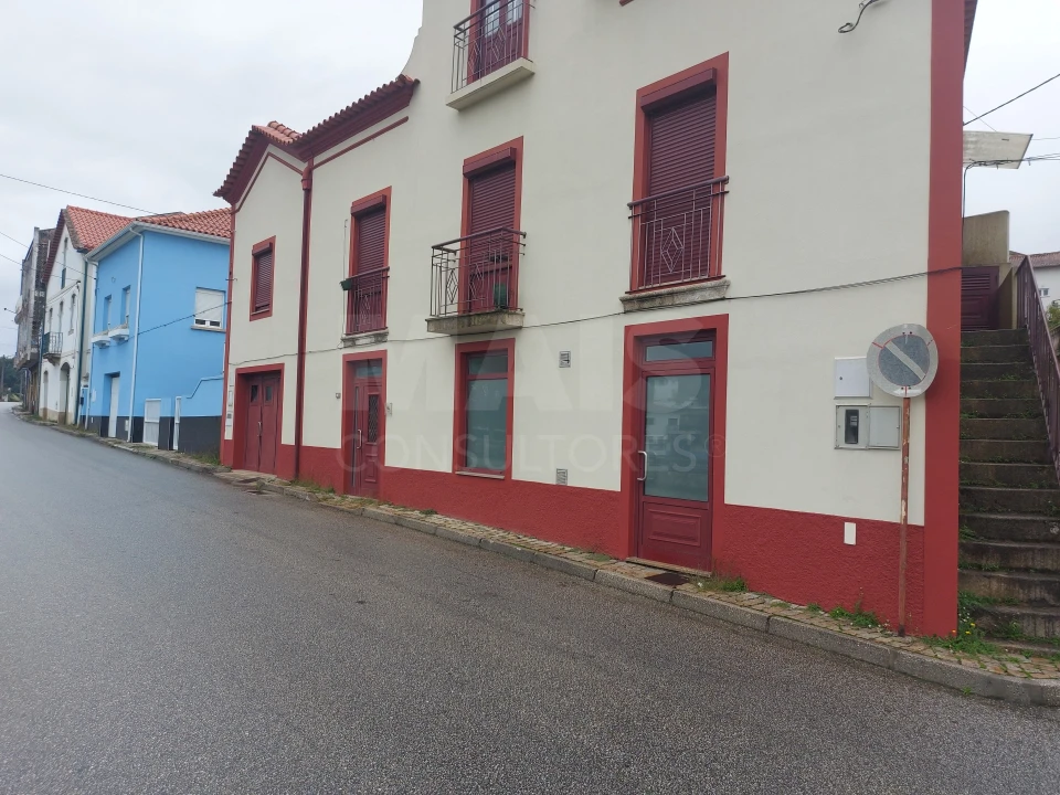 Loja para Arrendamento em Côja e Barril de Alva Foto 1