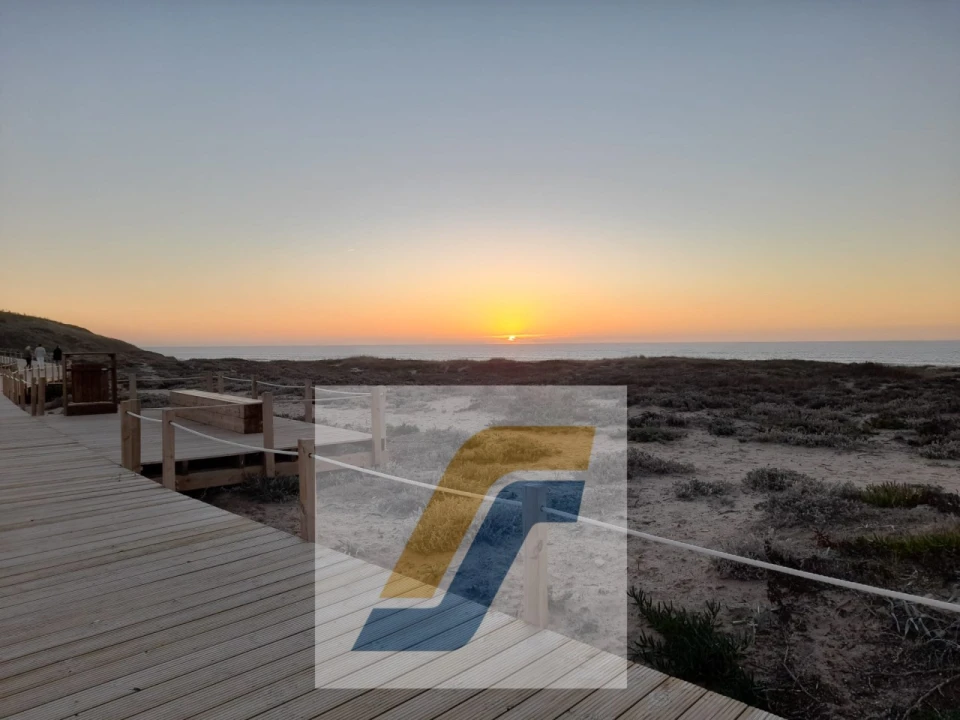 Terreno para Venda em Lourinhã e Atalaia Foto 18