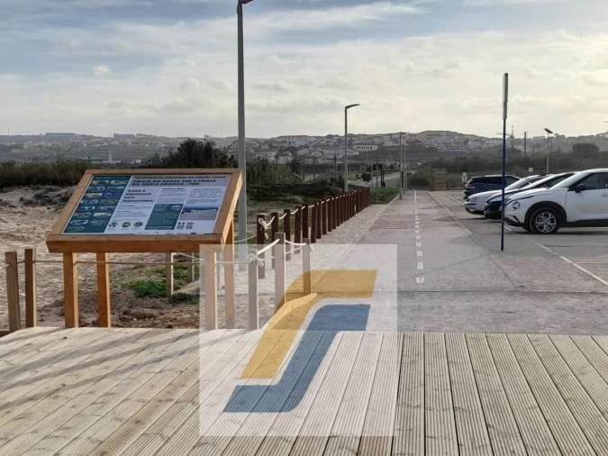 Terreno para Venda em Lourinhã e Atalaia Foto 16