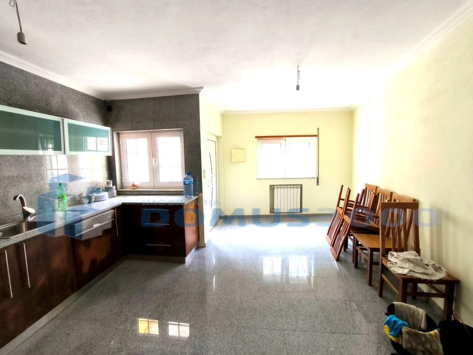 Moradia T2 para Venda em Cumieira Foto 6