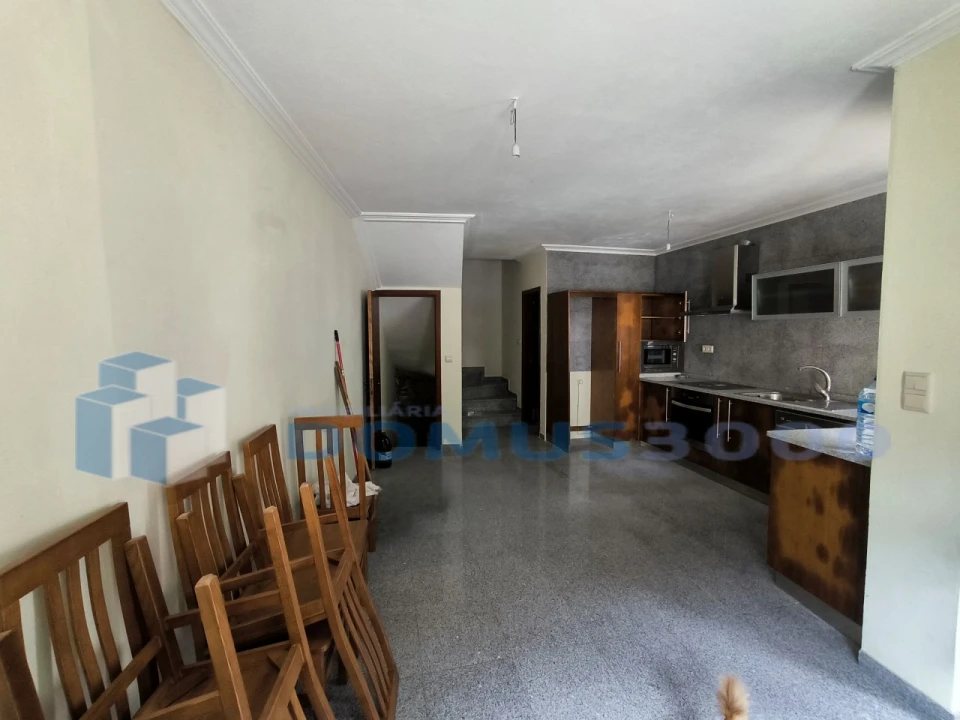 Moradia T2 para Venda em Cumieira Foto 7