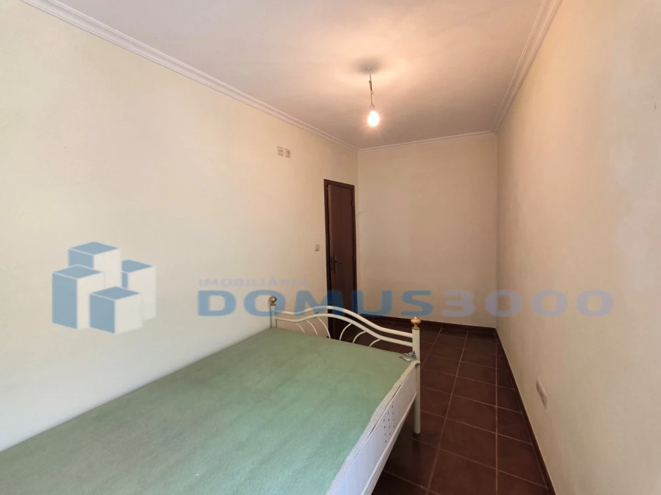 Moradia T2 para Venda em Cumieira Foto 9