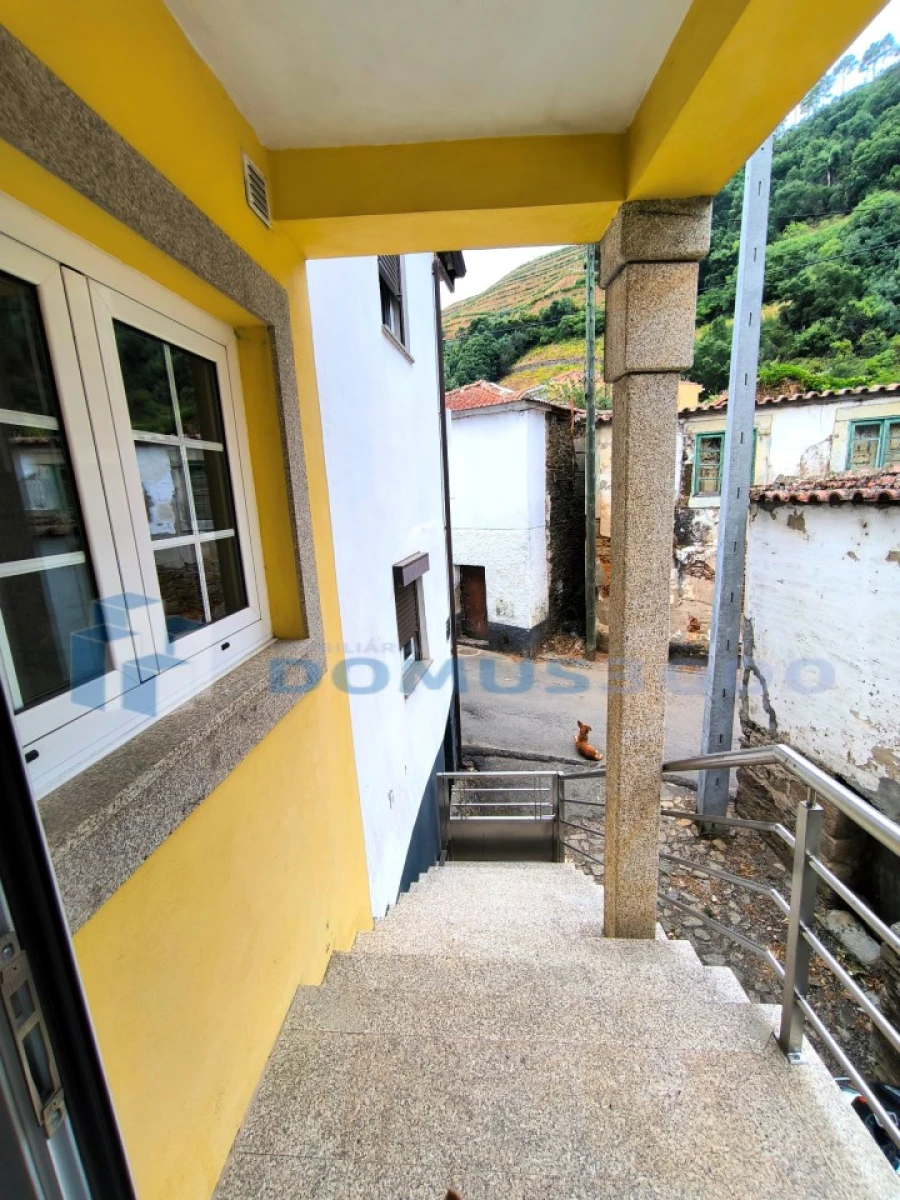 Moradia T2 para Venda em Cumieira Foto 4