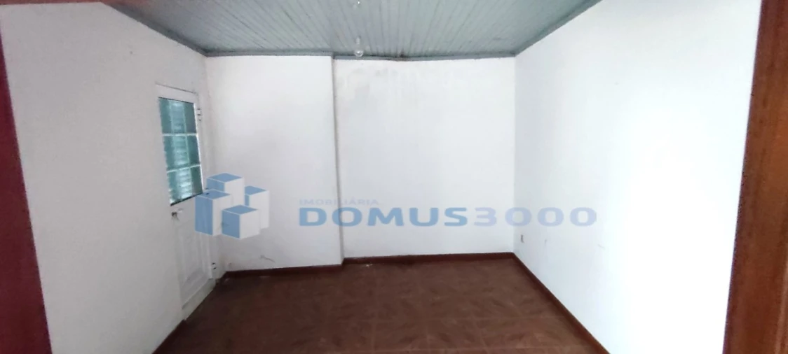 Moradia T2 para Venda em Sanfins do Douro Foto 10