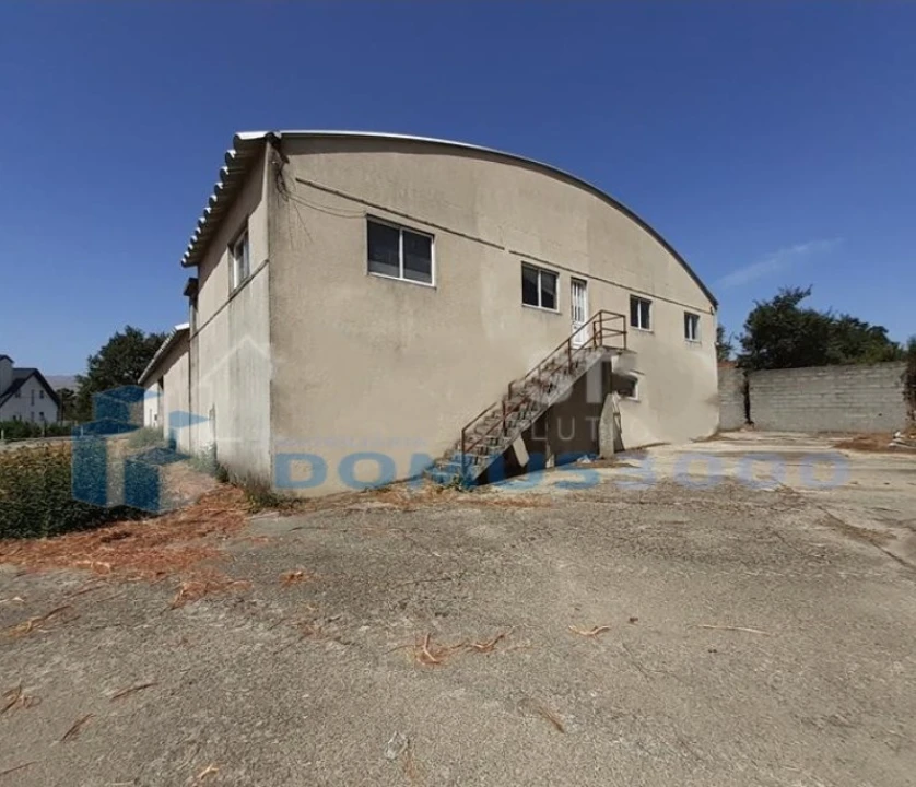 Armazém para Venda em Mouçós e Lamares Foto 1