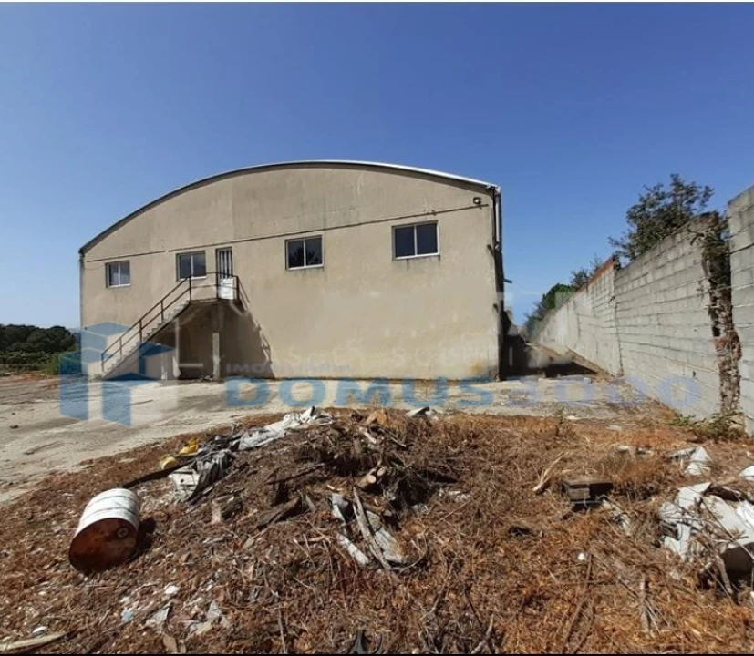 Armazém para Venda em Mouçós e Lamares Foto 2