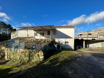 Moradia para Venda em Mateus