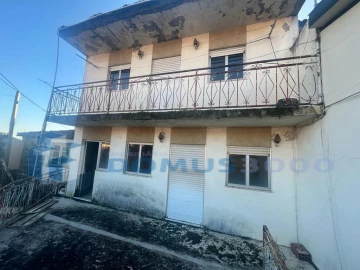 Moradia T2 para Venda em Nogueira e Ermida