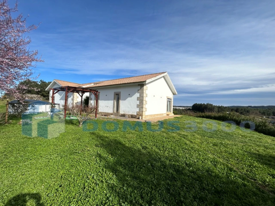 Moradia T4 para Venda em Folhadela Foto 7