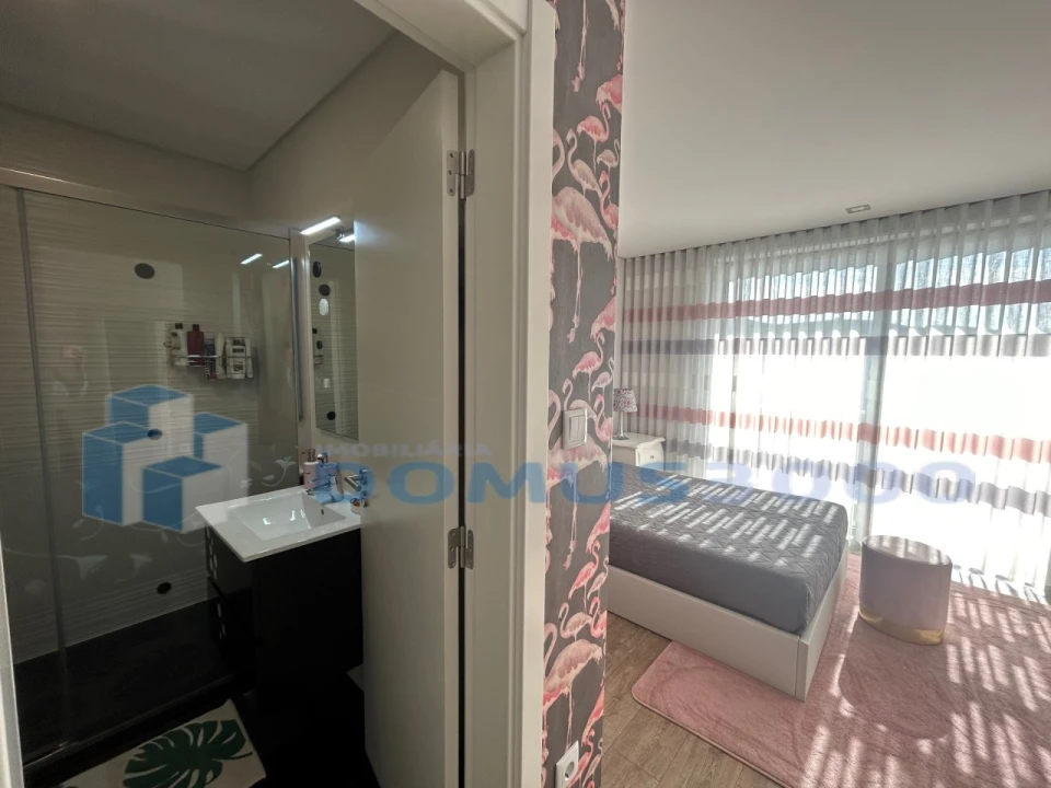 Moradia para Venda em Peso da Régua e Godim Foto 13