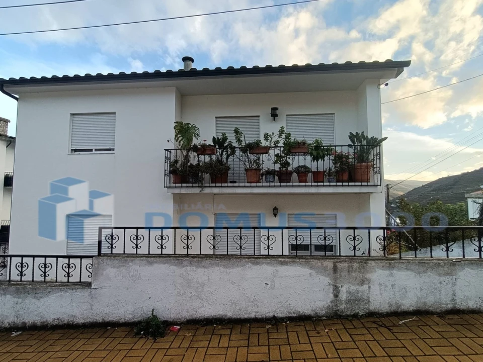 Apartamento para Venda em Pinhão Foto 1