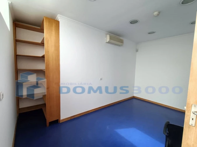 Loja para Venda em Nossa Senhora da Conceição, São Pedro e São Dinis Foto 4