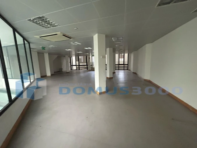 Prédio para Venda em Nossa Senhora da Conceição, São Pedro e São Dinis Foto 9