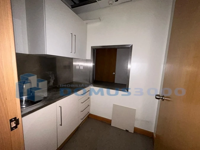 Prédio para Venda em Nossa Senhora da Conceição, São Pedro e São Dinis Foto 18