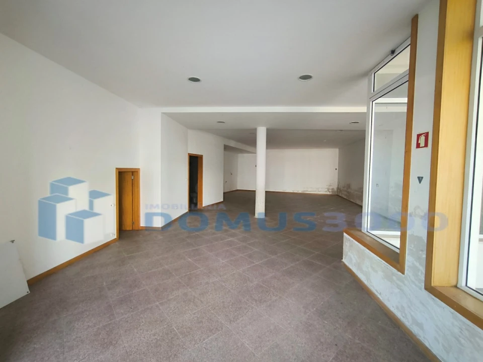 Loja para Venda em Murça Foto 4