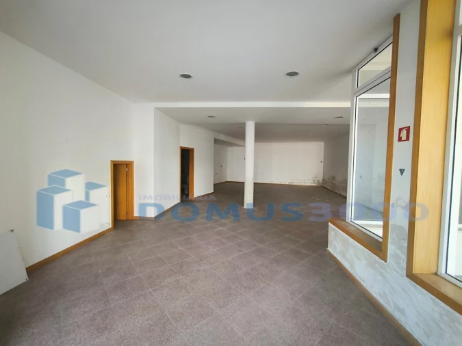 Loja para Venda em Murça Foto 4