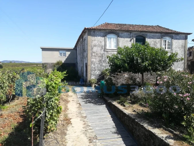 Quinta para Venda em Peso da Régua e Godim Foto 1