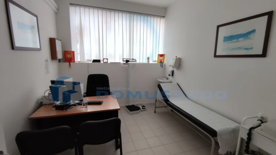 Loja para Arrendamento em Nossa Senhora da Conceição, São Pedro e São Dinis Foto 6